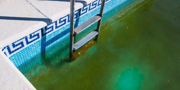 PH trop bas : Comment remonter le taux dans une piscine